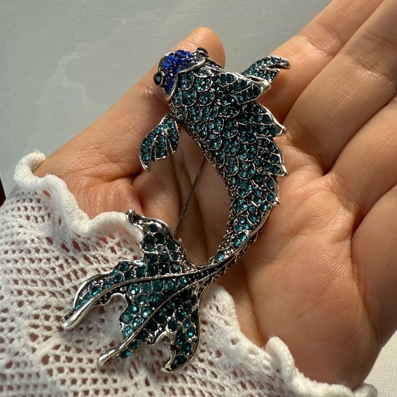 Betsey Johnson Brooch with Blue and Silver Crystals - Picture 3 of 5